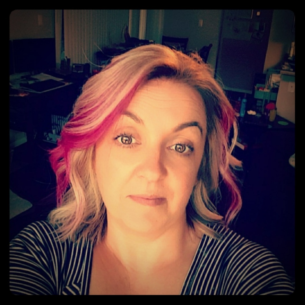Meet your Posher, Stephanie